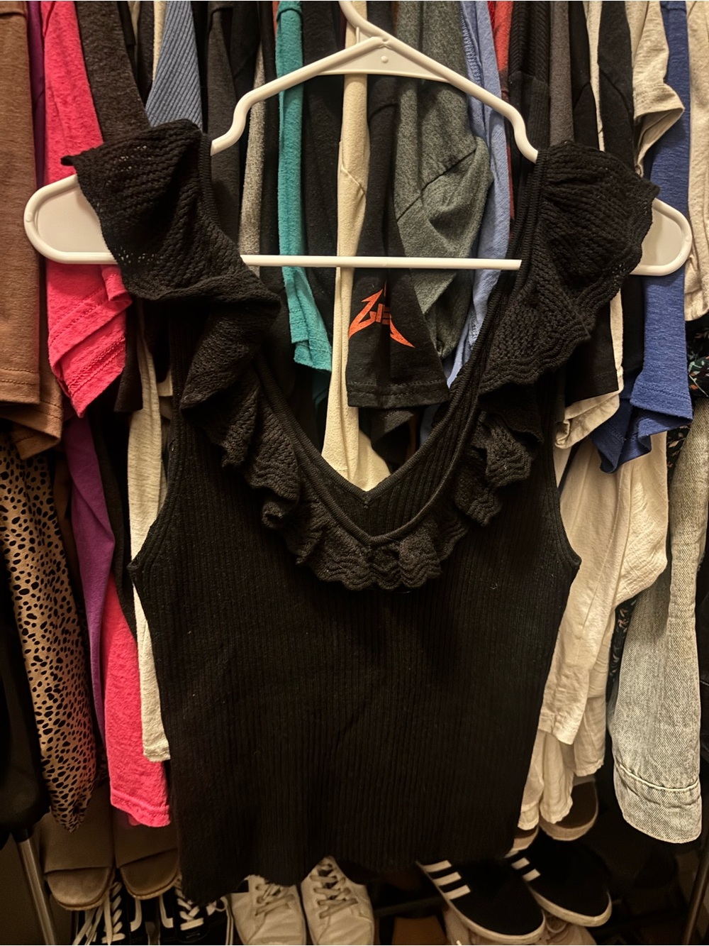 GAP Black Ruffle Ribbed Tank Top - Picture 3 of 3